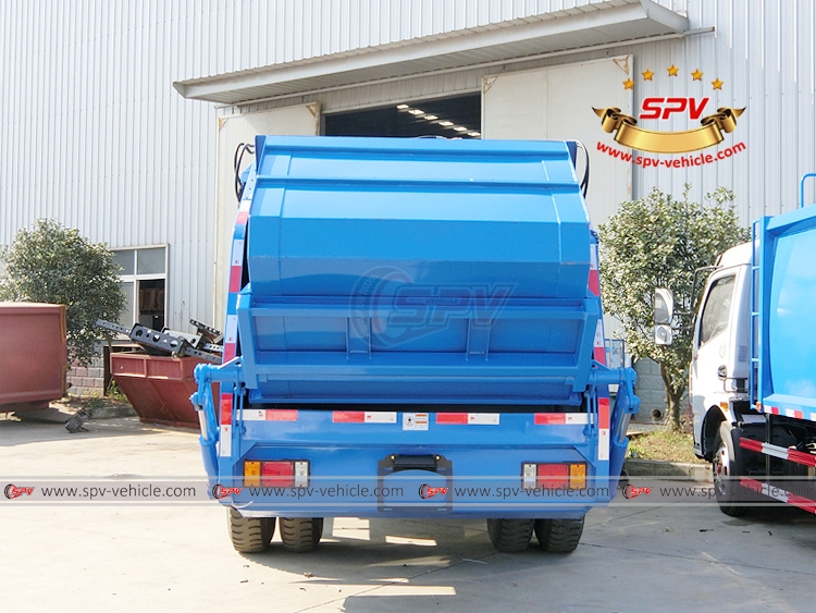 8 CMB Compactor Garbage Truck Sinotruk - B 8 CMB Compactor Garbage Truck Sinotruk - B